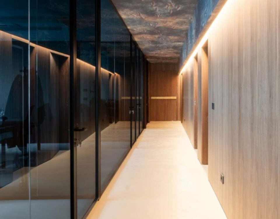 Pareti in vetro in ufficio