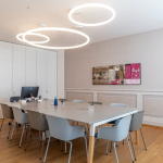 Stile classico integrato a linee moderne progettato per lo studio notarile Dami